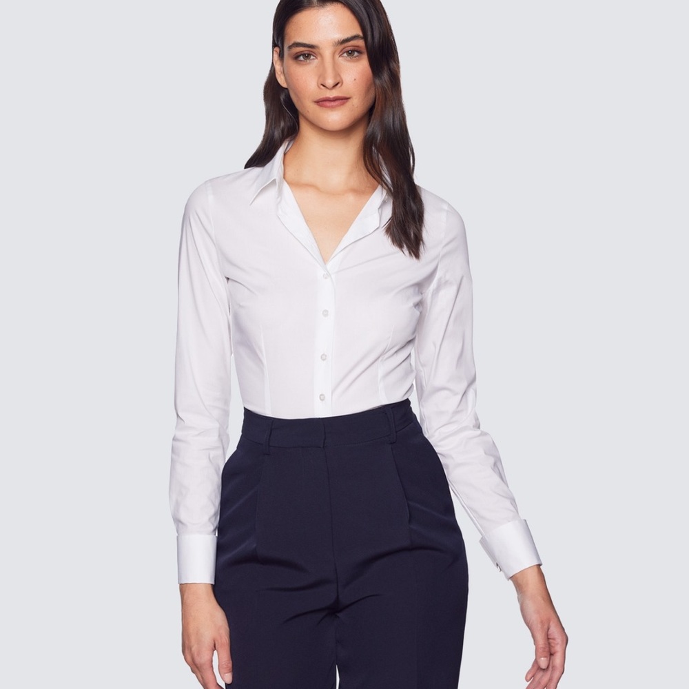 Brand New w/o tag Women’s French cuff shirt in white